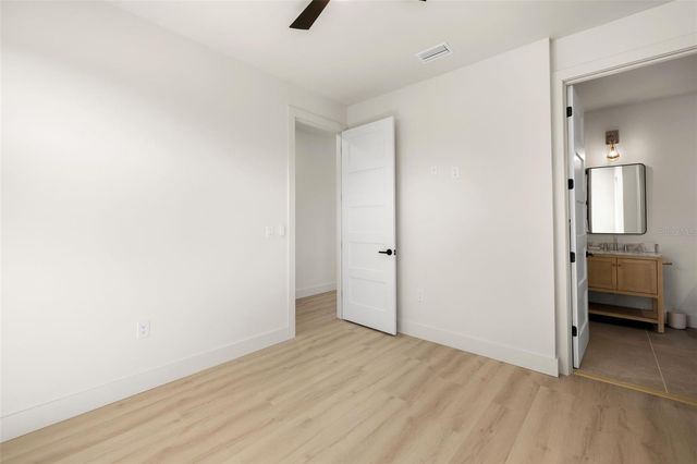 4019 HARRISBURG STREET NE, St Petersburg, FL 33703