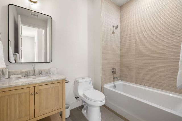 4019 HARRISBURG STREET NE, St Petersburg, FL 33703