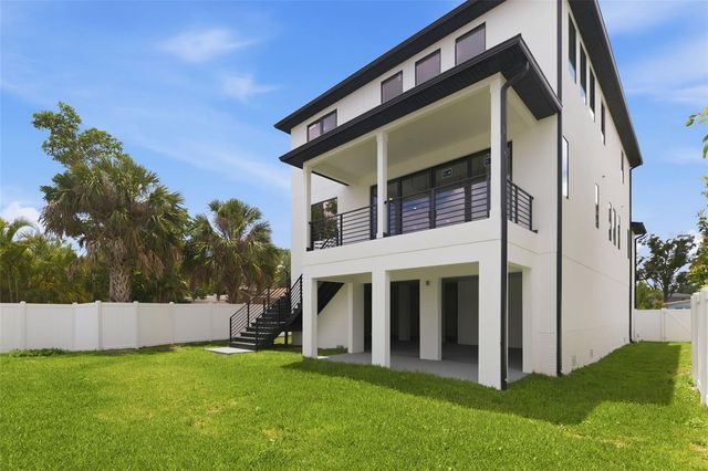 4019 HARRISBURG STREET NE, St Petersburg, FL 33703