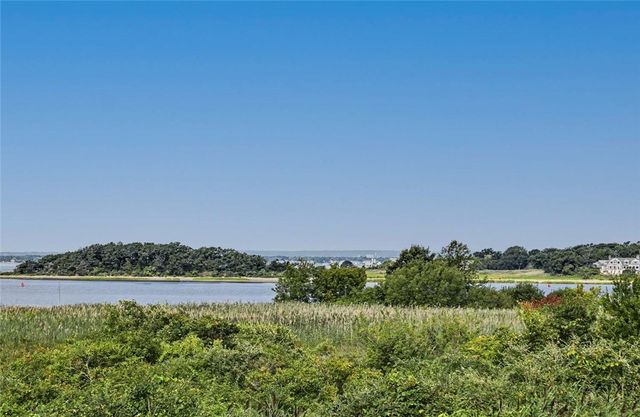 12 Sea Breeze Lane, Bristol, RI 02809