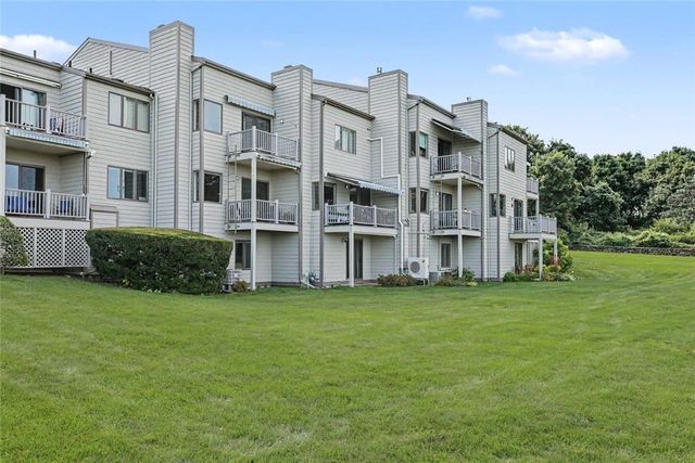 12 Sea Breeze Lane, Bristol, RI 02809