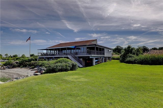 12 Sea Breeze Lane, Bristol, RI 02809