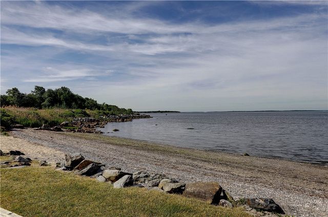 12 Sea Breeze Lane, Bristol, RI 02809