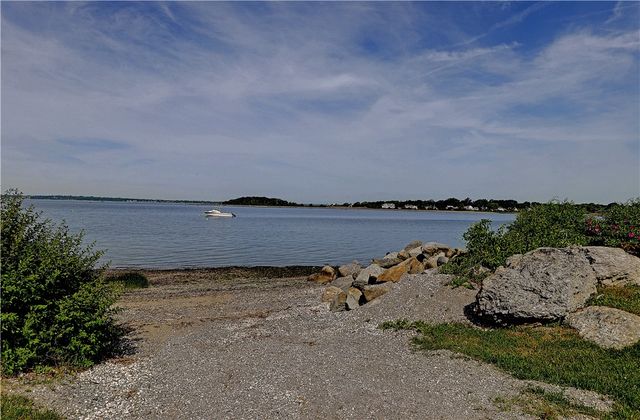 12 Sea Breeze Lane, Bristol, RI 02809