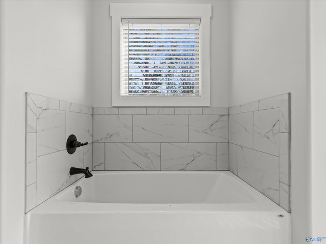 15685 Huntsville Brownsferry Road, Athens, AL 35611