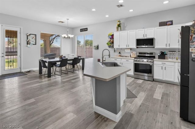 7116 Painted Paradise Street, Las Vegas, NV 89131