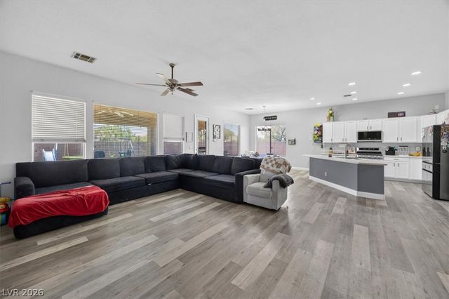 7116 Painted Paradise Street, Las Vegas, NV 89131