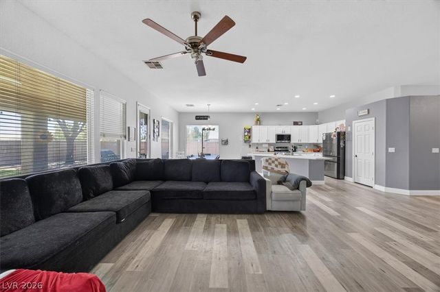 7116 Painted Paradise Street, Las Vegas, NV 89131