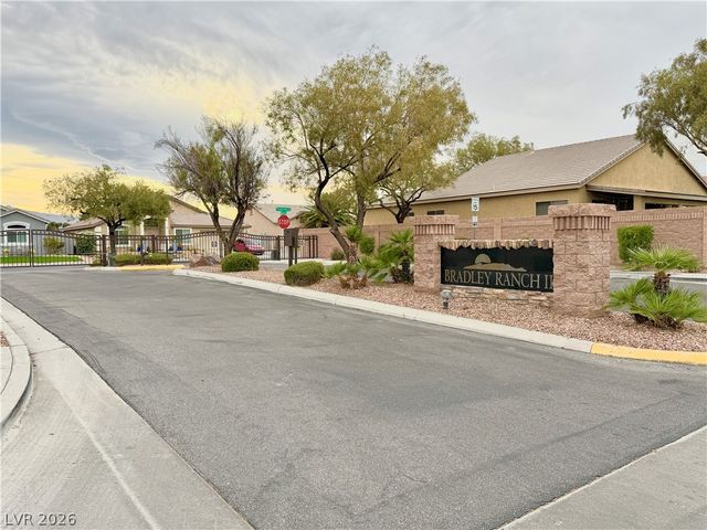 7116 Painted Paradise Street, Las Vegas, NV 89131