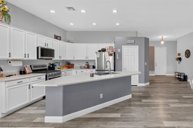 7116 Painted Paradise Street, Las Vegas, NV 89131