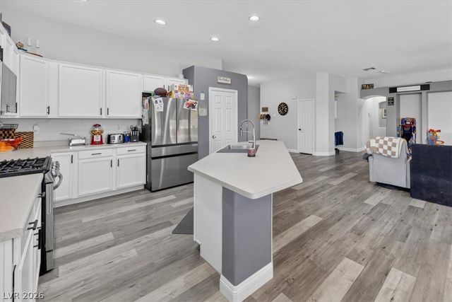 7116 Painted Paradise Street, Las Vegas, NV 89131