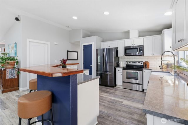 31112 NE 75TH Place, La Center, WA 98629