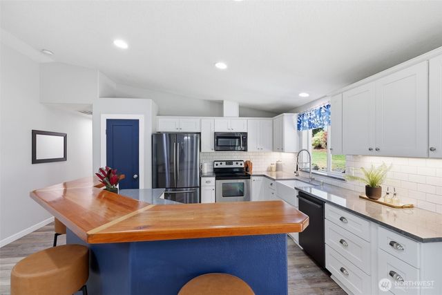 31112 NE 75TH Place, La Center, WA 98629