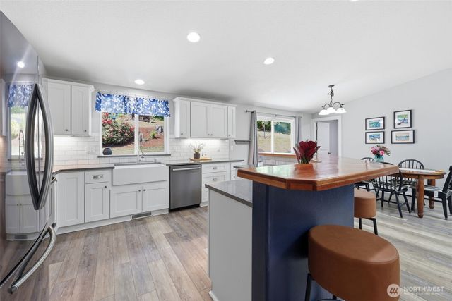 31112 NE 75TH Place, La Center, WA 98629