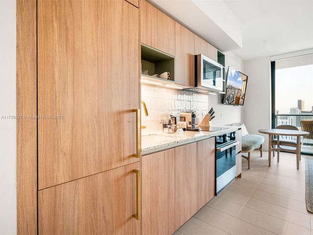 601 NE 1st Ave 4206, Miami, FL 33132