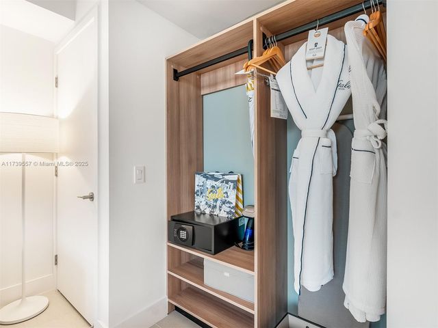 601 NE 1st Ave 4206, Miami, FL 33132