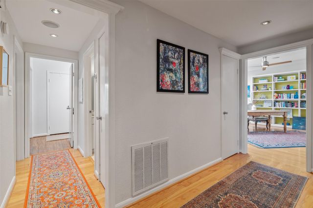 2425 Underwood Street 360, Houston, TX 77030