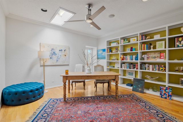 2425 Underwood Street 360, Houston, TX 77030