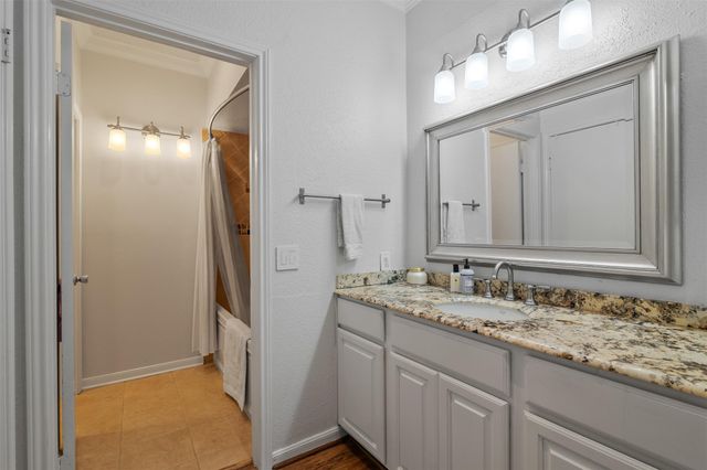 2425 Underwood Street 360, Houston, TX 77030