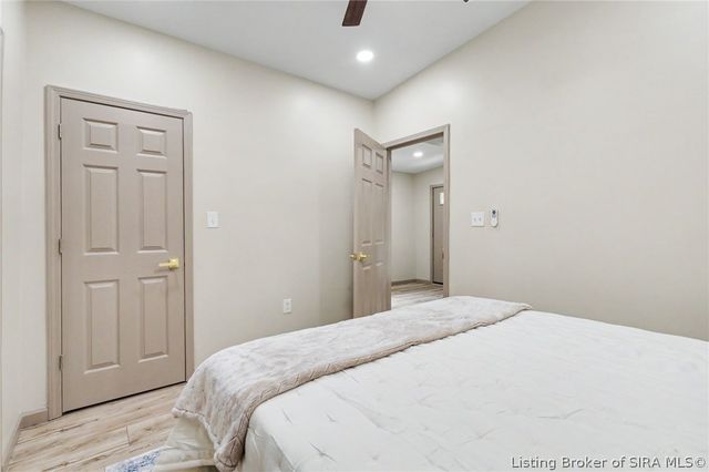 1022 S Virginia Avenue, Clarksville, IN 47129