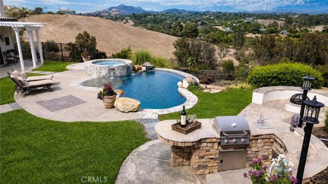 2278 Lindsey Court, Fallbrook, CA 92028