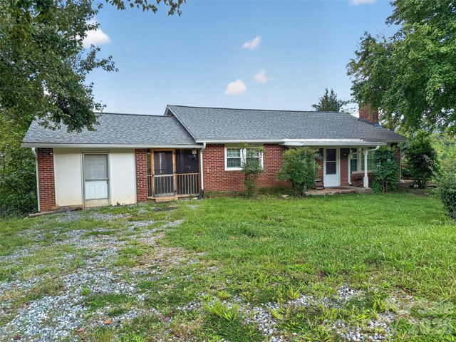 683 McDaniel Road, Lake Lure, NC 28746