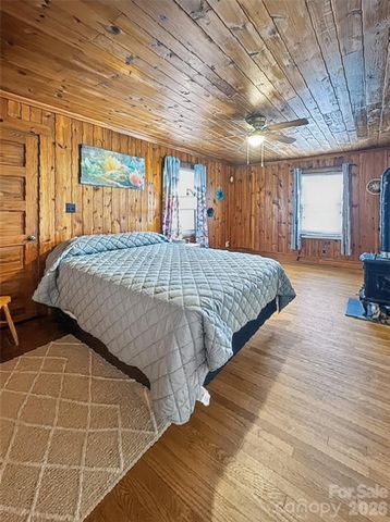 683 McDaniel Road, Lake Lure, NC 28746