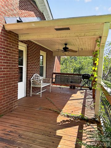 683 McDaniel Road, Lake Lure, NC 28746
