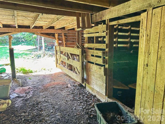 683 McDaniel Road, Lake Lure, NC 28746