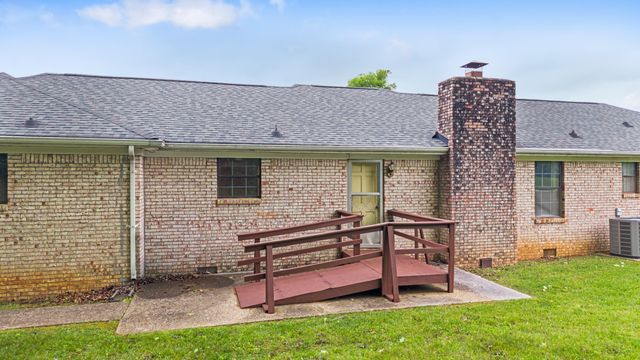 9501 Heathwood Drive, Collegedale, TN 37363