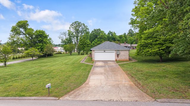 9501 Heathwood Drive, Collegedale, TN 37363