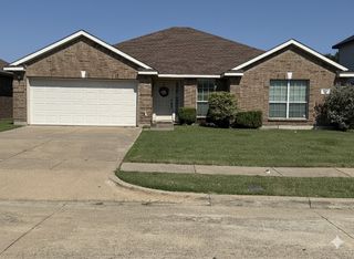 910 Cutting Horse Drive, Mansfield, TX 76063