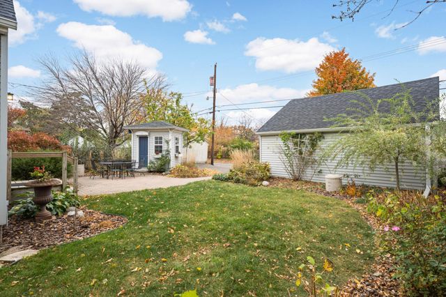 1507 Hoyt Avenue W, Falcon Heights, MN 55108