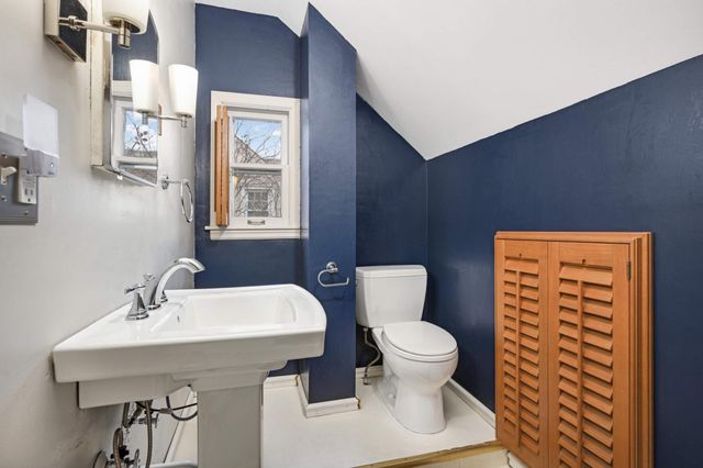 1507 Hoyt Avenue W, Falcon Heights, MN 55108