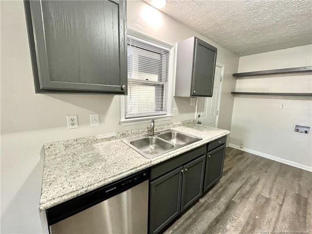 3617 Metric Drive, Hope Mills, NC 28348