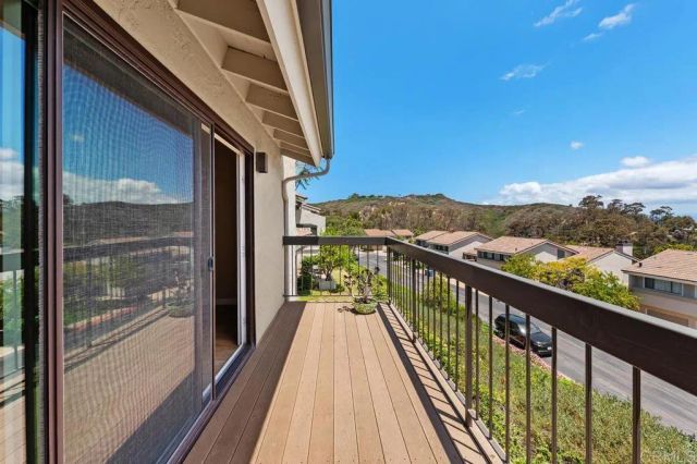 6547 Caminito Catalan, La Jolla, CA 92037