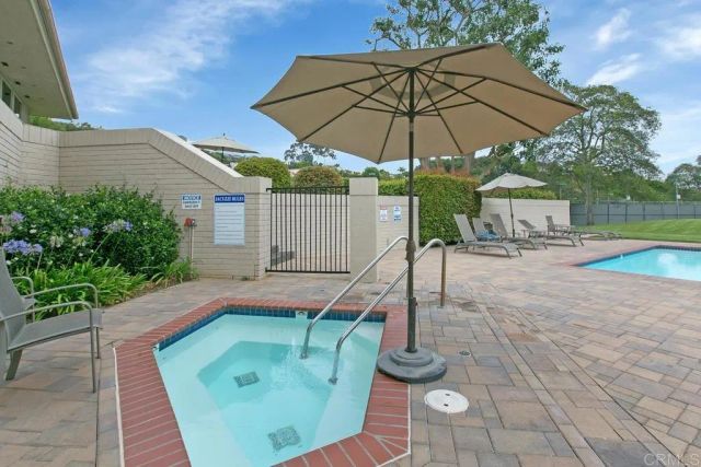 6547 Caminito Catalan, La Jolla, CA 92037