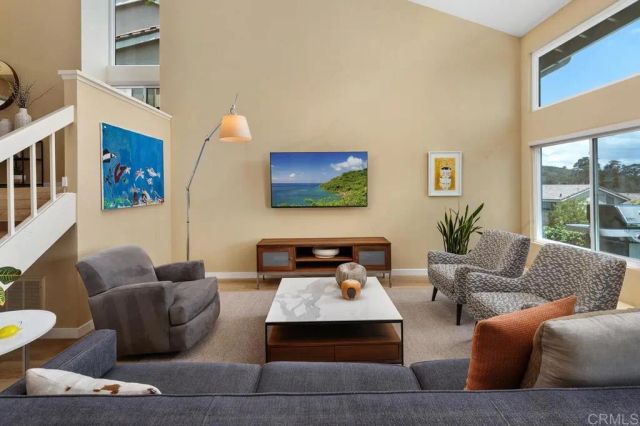 6547 Caminito Catalan, La Jolla, CA 92037