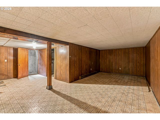 3724 Se SCHILLER St, Portland, OR 97202