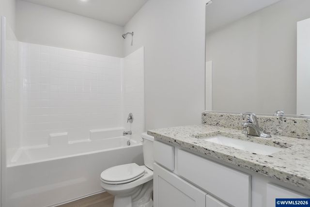 1145 Parkside Av, Woodburn, OR 97071