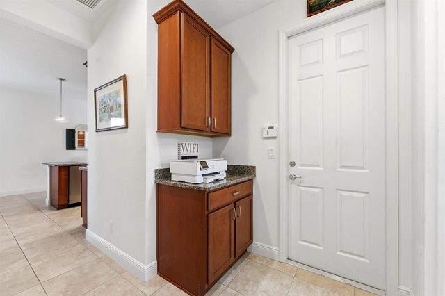 10375 SW Indian Lilac Trail, Port St. Lucie, FL 34987