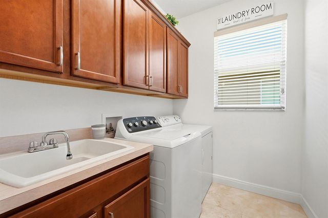 10375 SW Indian Lilac Trail, Port St. Lucie, FL 34987