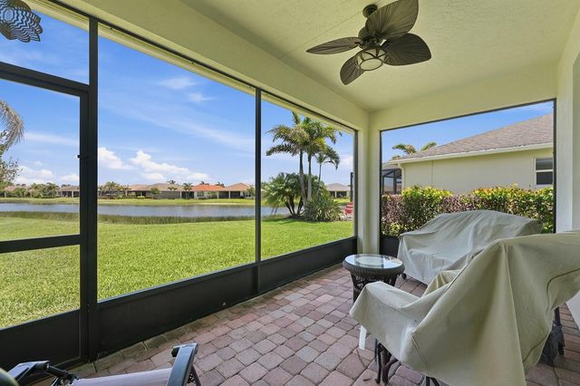 10375 SW Indian Lilac Trail, Port St. Lucie, FL 34987