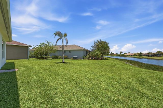 10375 SW Indian Lilac Trail, Port St. Lucie, FL 34987