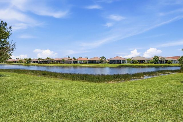 10375 SW Indian Lilac Trail, Port St. Lucie, FL 34987