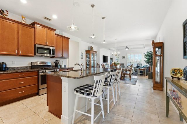 10375 SW Indian Lilac Trail, Port St. Lucie, FL 34987