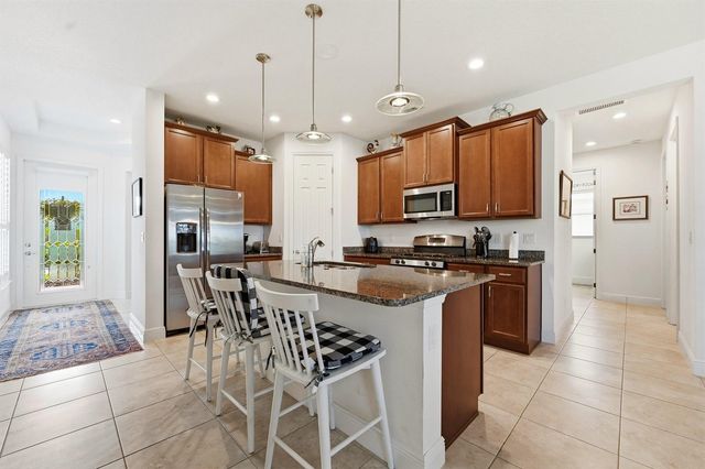 10375 SW Indian Lilac Trail, Port St. Lucie, FL 34987