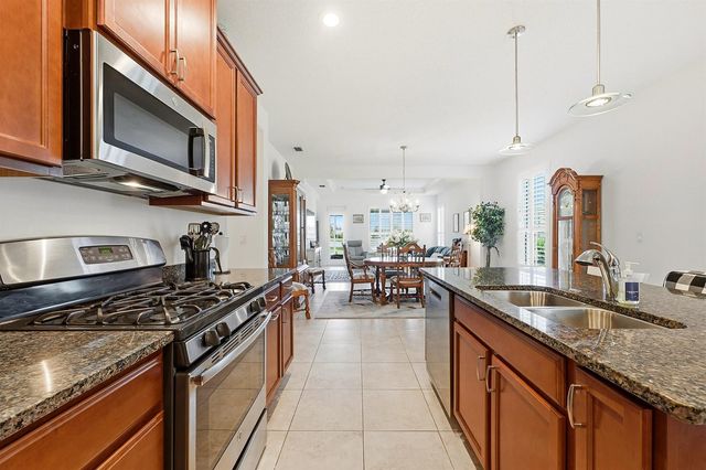 10375 SW Indian Lilac Trail, Port St. Lucie, FL 34987