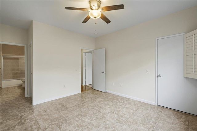 15 Kiohuohu Ln Apt 2, Lahaina, HI 96761