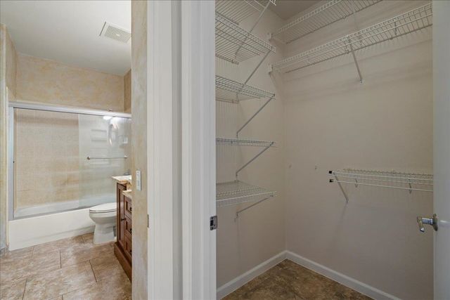 15 Kiohuohu Ln Apt 2, Lahaina, HI 96761